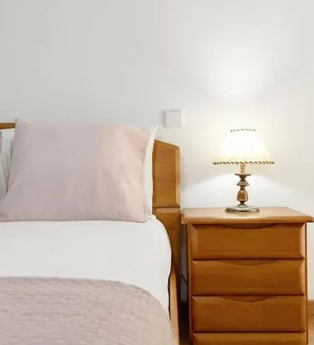 Nyaraló Casa Grutas - Spacious With Private Parking Salir de Porto