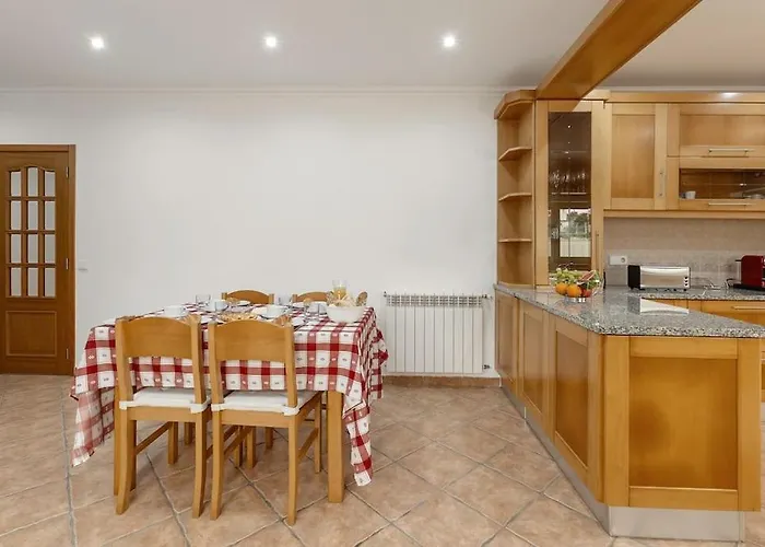 Casa Grutas - Spacious With Private Parking Nyaraló *